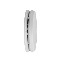 Alarma de Humo First Alert SM210L / Sensor Fotoelectrico / Batería de Litio Sellada de 10 Años / Luz de Seguridad / Rango de Temperatura 4.4°C a 37.8°C/ Cumple UL217, CSFM, NFPA 72, NFPA 101, ICC