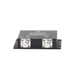 Divisor de Potencia Coaxial 2 Vías / 698-2700 MHz / 75 Ohm / Pérdida por División 3 dB / Aislamiento ≥20 dB / Conector F-hembra / Diseño Microstrip