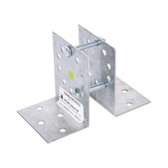 Base Multiposición para postes de paso o esquina en cercos electricos 100% Acero galvanizado.