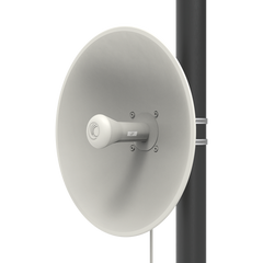 ePMP Force 300-25L / Para zonas con alta interferencia / Hasta 400+ Mbps /4910 - 6200 MHz / Hasta 10 km / Antena de 25 dBi / latencia baja