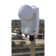 Radio Modular ("Antena integrada de 8 dB") hasta 1.7 Gbps, (5.1 - 6.4 GHz), IP67, Adaptación automática al entorno, Monitoreo a través de la nube, tecnología 802.11AX