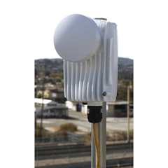 Radio Modular ("Antena integrada de 8 dB") hasta 1.7 Gbps, (5.1 - 6.4 GHz), IP67, Adaptación automática al entorno, Monitoreo a través de la nube, tecnología 802.11AX