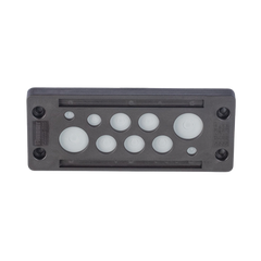 Pasacable de 10 Orificios de Marco Rectangular, IP65, 4.41" X 1.42", para Cables no Terminados, Color Negro.