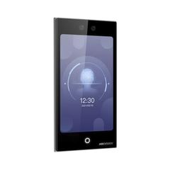 Terminal Facial WiFi con pantalla de 7" / Exterior IP65 / 10,000 Rostros y 50,000 Tarjetas / 10,000 Huellas (Módulo Opcional) / ISAPI / ISUP 5.0 / Codigos QR y Bluethooth / Intercom SIP Estandar / HIK-IA