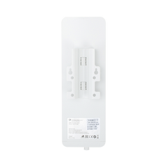 Suscriptor ePMP Force 130 MIMO 2x2 / 28 dBm de potencia / Mejor desempeño en zonas altamente ruidosas / 5150-5970 MHz / Distancia de 3 km en PTMP / Antena integrada de 14 dBi (C050900C505A)