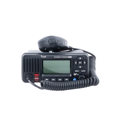 Radio VHF Móvil Marino, Función de cancelación de ruido, GPS interconstruido, Salida de potencia de 10W, Bocina Manual, Elimina Residuos de Agua de la Bocina, IPX7 Sumergible, Color Negro.