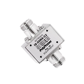 Protector Coaxial RF de CD Para 125 - 1000 MHz Con Ceja lateral y Conectores N Hembra en Ambos Lados, 50 Ω