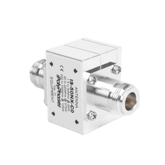 Protector RF Coaxial Para 1.5 a 700 Mhz Con Conectores N Hembra en Ambos Lados Con Ceja Lateral, 10 Años de Garantía