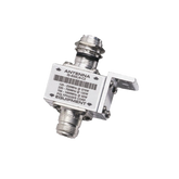 Protector RF Coaxial Para 10 - 1000 MHz de Ceja Frontal y Conectores N Hembra en Ambos Lados, 50 Ω