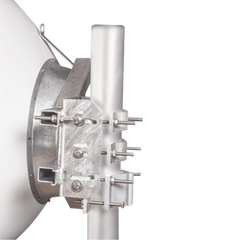 Antena direccional Alto Rendimiento / Parábola profunda para mayor aislamiento al ruido /4 ft / 4.9 a 6.1 GHz / / Ganancia de 35 dBi / Soporte de acero inoxidable / Polaridad en 90 ° y 45 ° / Incluye montaje.