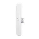 Estación Base 2x2 MIMO airMAX LiteAP AC hasta 450 Mbps, 5 GHz (5150 - 5875 MHz) con antena integrada de 16 dBi y cobertura de 120 grados