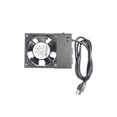 Ventilador 110 Vca con Clavija para Gabinete de Pared con 2 Tomas de Corriente