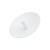 PowerBeam airMAX AC hasta 450 Mbps, frecuencia 5 GHz (5150 - 5875 MHz) con antena tipo plato de 27 dBi, radomo incluido