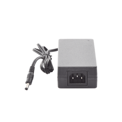 Adaptador de voltaje de 48 Vcc @ 3 A; 144 W