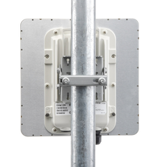 PTP-550 Hasta 1.36 GBps / 4910 - 6200 MHz / 802.11 AC Wave 2 MU-MIMO 4: 4x4 / BackHaul con Antena Integrada (Alta ganancia 23 dBi) (C050055H016A)
