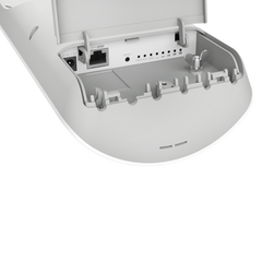 (mANTBox 2 12s) Punto de Acceso PTP y PTMP en 2.4 GHz con Antena Sectorial Integrada de 12 dBi y 120° de Apertura, Hasta 1000 mW de Potencia