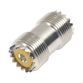 Adaptador Barril en Línea, de Conector UHF Hembra (SO-239) a UHF Hembra (SO-239), Niquel/ Plata/ Dap.