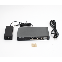Router Balanceador con Función SD-WAN, PoE+ hasta 54 Watts, Hasta 2 Servicios de Internet y hasta 100 clientes con desempeño de 600 Mbps