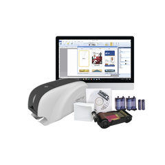 Kit Impresora de tarjetas PVC/ Una Cara /incluye: 2 x Ribbons, 100 Tarjetas PVC, Software, Kit Limpieza, Garantia 3 Años, Mascara de Seguridad UV
