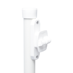 Poste con 6 Aisladores de PASO para Cerca Electrificada. Tubo Galva. de 1.4m, cal. 18 de 1" Diam. + Pintura Blanca.