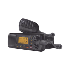 Radio Móvil Marino VHF, color negro, 25 W de potencia, sumergible IPX4, rango de frecuencia.: Tx: 156.025-157.425 MHz, Rx: 156.050-163.275 MHz. incluye micrófono y cable de alimentación