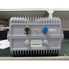 COBERTURA DE HASTA 5 km / Amplificador de Señal Celular / Banda 5, 850 MHz / 20 Watts de Potencia / Banda Ancha Multioperador / Protección Autoexcitación / Monitoreo USB / Gabinete IP65.