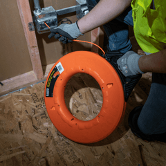Guías Jalacables de Fibra de Vidrio Multirranuradas / Diseño de Baja Fricción / Rendimiento de Fibra de Vidrio a Costo 25% Más Bajo / No Conductoras / Guía de Espiral de Acero de 7''