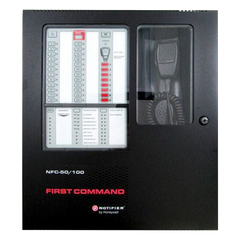 Panel de Evacuación por Voz de Emergencia 50 o 100 W a 25 V con Hasta 8 Circuitos de Altavoces para Sistemas FireWarden de NOTIFIER