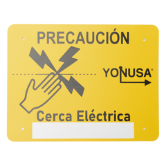 Letrero de PRECAUCION para cercas electrificadas (21.8 x 17 cm) / Estireno Serigrafiado 2 Tintas / Protección UV / 4 Perforaciones