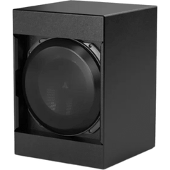 Subwoofer de Cine Personalizado / 13.5″ (343 mm) / Carcasa Sellada Profunda 14″ (356 mm) / Potencia RMS 1000 W / Respuesta 28 Hz-117 Hz / Acabado Texturizado Negro / Rejillas Incluidas / JL Audio Fathom