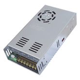 13.8 VCC @ 30 A / Fuente de alimentación / Capacidad de baterías de respaldo de 12 Vcc desde 4.5 hasta 40 Ah