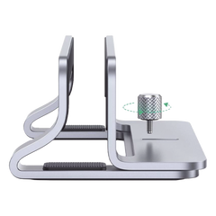 Soporte Vertical para Laptop / Adecuado para escritorio / Anchura Ajustable (12-26mm) / Amplia compatibilidad / Anti-Arañazos / Anti-Deslizante /Ajustable Mediante Tornillos / Color Plata / Aluminio + Silicona