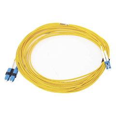 Jumper de Fibra Óptica Monomodo (OS2), XGLO, LC/UPC-SC/UPC Duplex, OFNR, Color Amarillo, 10 Metros (32.81 Pies)