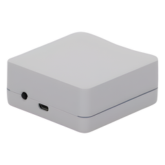 Repetidor inalámbrico para extender el alcance RF de un sistema Caseta Wireless, cobertura aproximada de 232 m², alimentación USB de 5 V con adaptador incluido