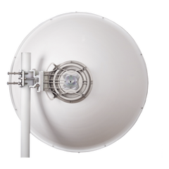 Antena direccional Alto Rendimiento / Parábola profunda para mayor aislamiento al ruido /4 ft / Guía de onda para radio B5x y C5x / Ganancia de 35 dBi / Soporte de acero inoxidable / Polaridad en 90 ° y 45 ° / Incluye montaje.