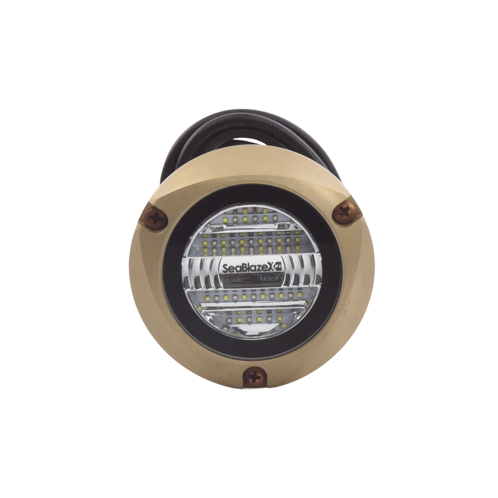 Luz led marina sumergible SeaBlaze X2, emite luz de color blanco y azul de 6000 lúmenes, fabricada en bronce naval con grado de protección IP68.