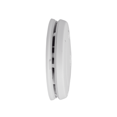 Alarma de Humo First Alert SM210L / Sensor Fotoelectrico / Batería de Litio Sellada de 10 Años / Luz de Seguridad / Rango de Temperatura 4.4°C a 37.8°C/ Cumple UL217, CSFM, NFPA 72, NFPA 101, ICC