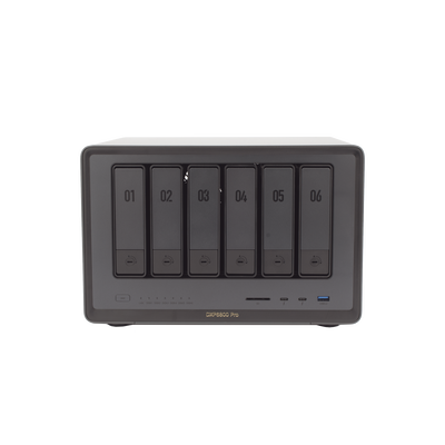 NASync DXP6800 Pro | SO UGOS Pro | Intel® i5 1235u 10-Core™ | 6-Bahias (SATA) Hasta 144TB | 2* M.2 SSD Hasta 16TB | 8GB DDR5 (Exp. a 64GB) | 2 Thunderbolt™4 | 2*10GbE | 1*USB3.2 Gen2 | 2*USB 2.0 | 2*USB 3.2Gen2 | HDMI 2.1 8K | SD 4.0