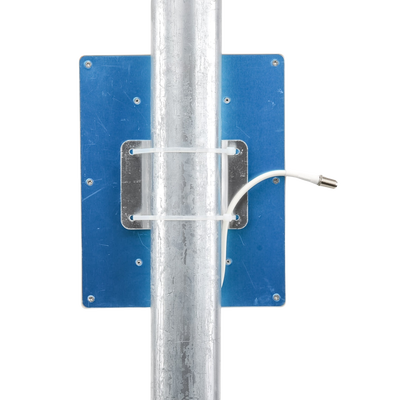 Antena Tipo Panel de Montaje en Pared, Multibanda 700-960 MHZ/ 1710-2170 MHz, 75 Ohm, conector F hembra.