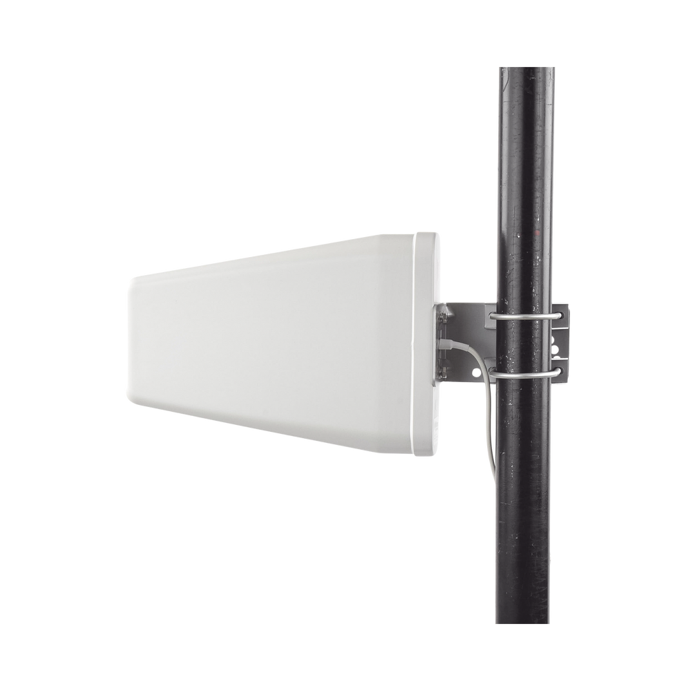 Antena Direccional de Banda Ancha de Alto Desempeño, 698-960 MHz / 1695-2700 MHz, conector N hembra. 50 Ohm de impedancia.