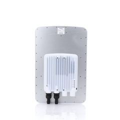 Punto de Acceso MU-MIMO 8x8, 5.1-6.4 GHz, Capacidad de hasta 6 Gbps, Antena integrada de 24 dBi, Ángulo de apertura de 90º, Punto-Multipunto, 2 puertos SFP+ y 1 puerto fast ethernet.