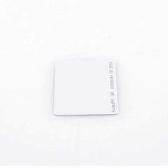 Tarjeta Tecnología Dual: RFID (UHF) 900 MHz/Proximidad 125 kHz para Uso en Oficinas y Estacionamientos