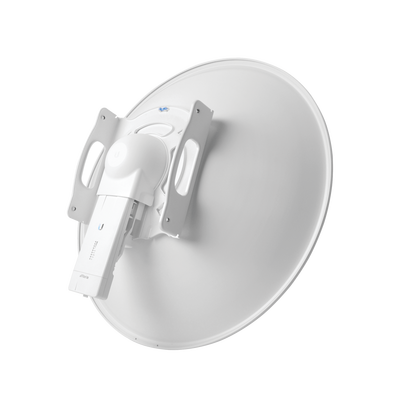 Antena Direccional airFiber X, ideal para enlaces Punto a Punto (PtP), frecuencia 5 GHz (4.9 - 5.8 GHz) de 30 dBi slant 45