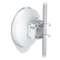 airFiber 60 XG Radio PtP 60 GHz (57–66 GHz) con Radio de Respaldo de 5 GHz, Para una Distancia de Hasta 4 km con Soporte SFP+