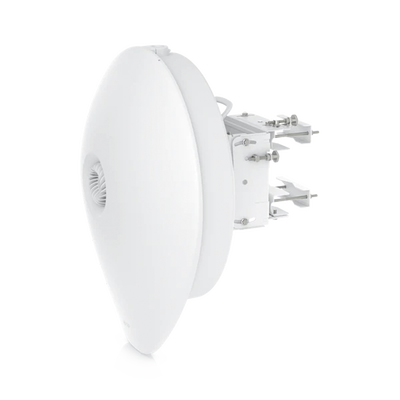 airFiber 60 XG Radio PtP 60 GHz (57–66 GHz) con Radio de Respaldo de 5 GHz, Para una Distancia de Hasta 4 km con Soporte SFP+