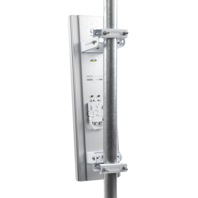 Antena sectorial para estaciones base airMAX AC de 45° de cobertura horizontal, en 5 GHz (5150 - 5875 MHz) de 22 dBi