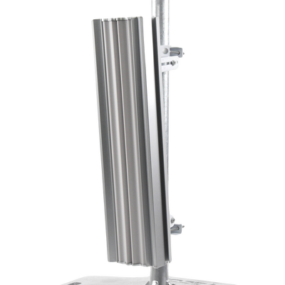 Antena sectorial para estaciones base airMAX AC de 45° de cobertura horizontal, en 5 GHz (5150 - 5875 MHz) de 22 dBi