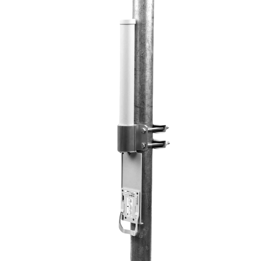 Antena omnidireccional, potente cobertura de 360°, doble polaridad MIMO 2x2, frecuencia 5 GHz (5.45-5.85 GHz) de 10 dBi