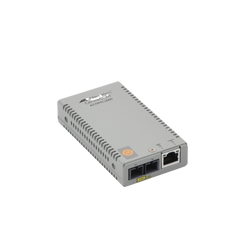 Convertidor de medios TAA (Federal) 10/100TX - 100FX/SC MultiModo, Multiregion PSU
