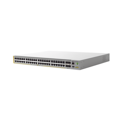 Switch PoE+ Stackeable Capa 3, 48 puertos 10/100/1000 Mbps + 4 puertos SFP+ 10 G, hasta 740 W, fuente redundante